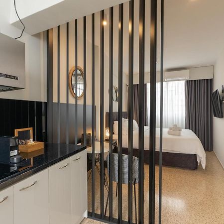 Dema Luxury Suites - Perikleous E8 Athena Bagian luar foto