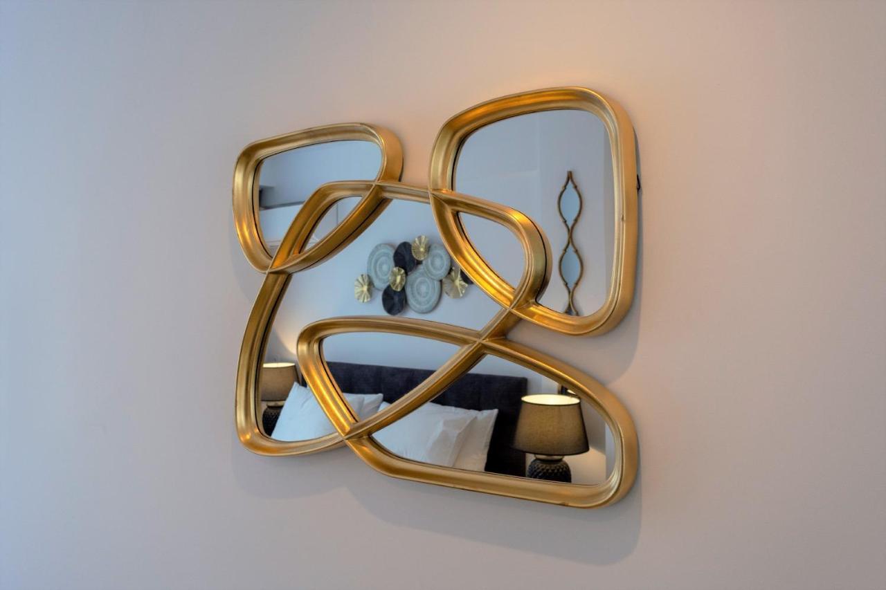 Dema Luxury Suites - Perikleous E8 Athena Bagian luar foto