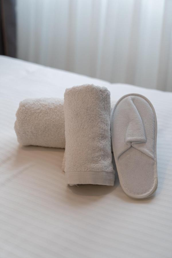 Dema Luxury Suites - Perikleous E8 Athena Bagian luar foto