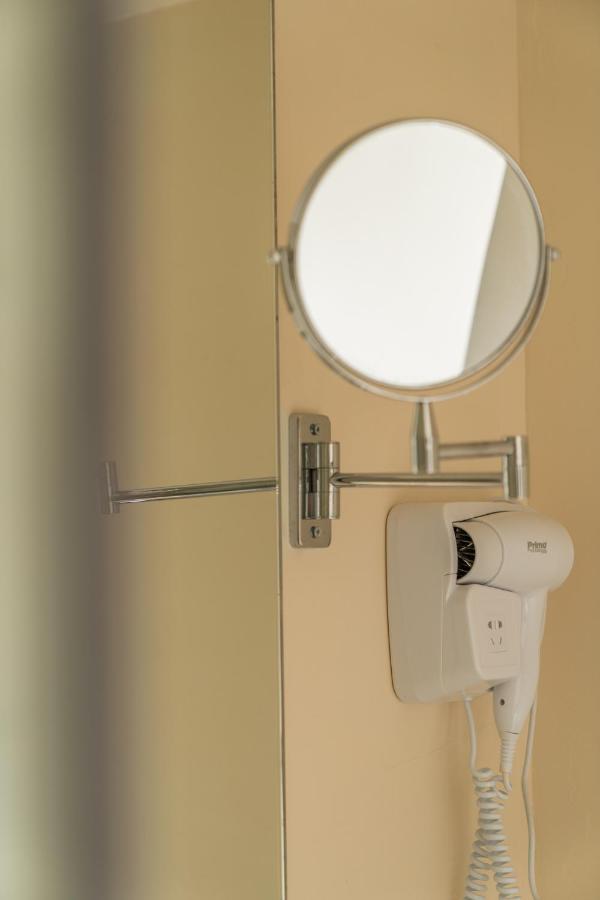 Dema Luxury Suites - Perikleous E8 Athena Bagian luar foto